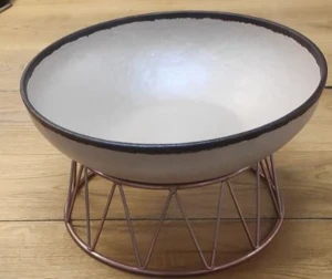 קערה בופה מלמין קוטר 31.2 ס"מ חום קל עם שפה חומה