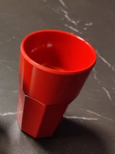 כוס מלמין אדום תכולה של 300 מ"ל קוטר 7.5 , גובה 12